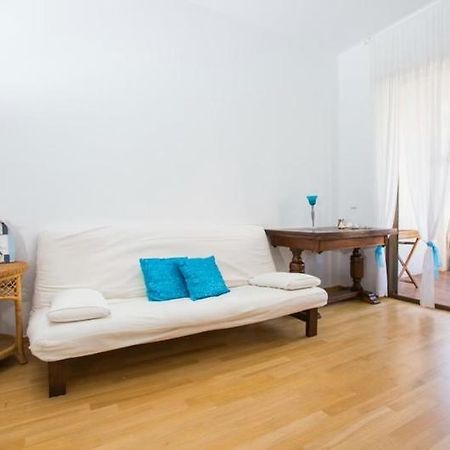 Άνετη Διαμονή 100 Μέτρα Από Τη Θάλασσα - Βάρκιζα Apartamento Vári Exterior foto